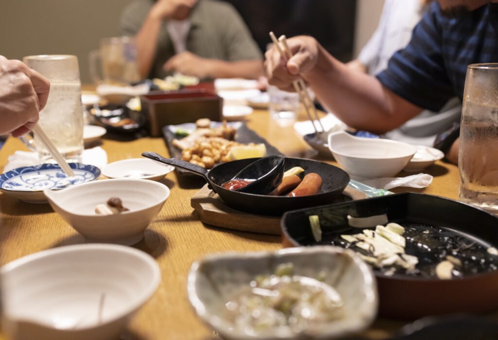 田舎は飲み屋が少なくて公民館が飲み会の場所になる（最悪）